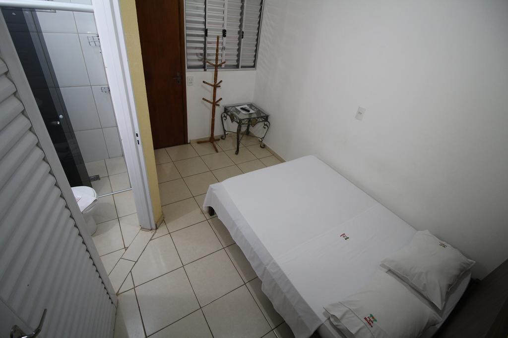 Olímpia Pousada Do Mineiro מראה חיצוני תמונה